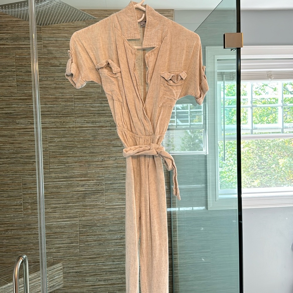 Fashion nova jumpsuit